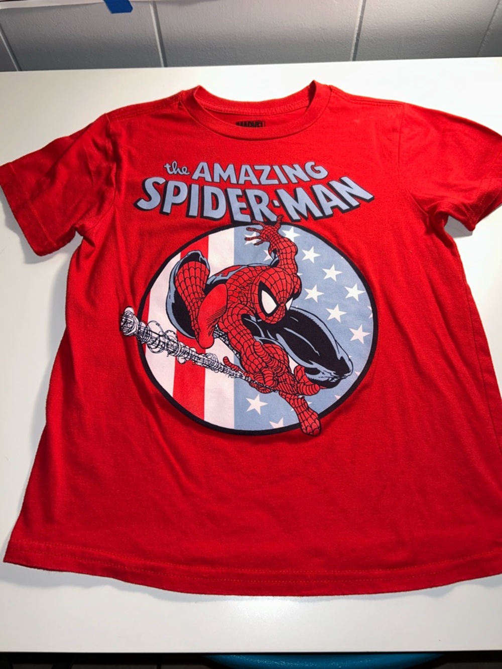Marvel Spiderman Boy’s Red Short Sleeve Graphic T-Shirt Size Small